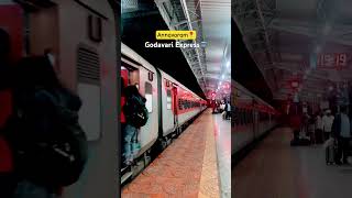 Godavari Express🚉 railwaystation annavaram godavari express godavariexpress [upl. by Nathalia]