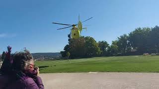 Mentőhelikopter landol a Festeticskastély parkjában [upl. by Tonry]