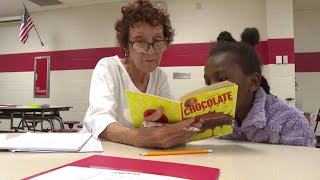 New program encourages Indiana elementary school students to read [upl. by Tenrag]