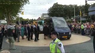 Stoppelhaene Raalte 2009 Koningin Beatrix [upl. by Aiyt]