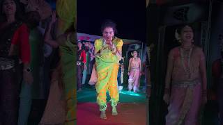 Hindavi Patil Dance करताना पोराला 😱 काय म्हणते बघा lavni dance hindavipatil dancer dj pune [upl. by Alfonzo]