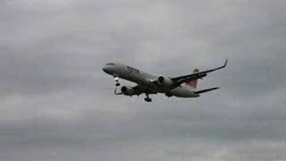 Northwest 757 Landing at Gravelly Point [upl. by Yesnyl662]