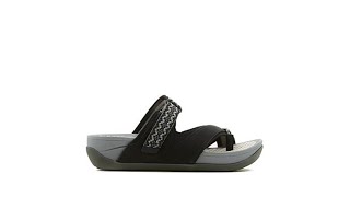 Baretraps Denni Rebound Sandal [upl. by Abana]