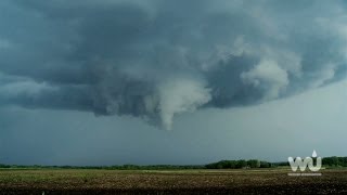 Tornado Spotting What to Look For [upl. by Mackie]