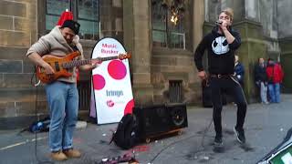 WOJTEK GASIOROVSKIampDAVE CROWE SUPER MIX  bass guitarbeatbox Scotland Edinburgh FRINGE 2017 [upl. by Ciri]