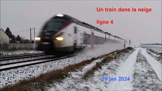 TRAIN DANS LA NEIGE LIGNE 4 TROYES  PARIS EST SAVIERES AUBE [upl. by Mittel]