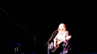 Melissa Etheridge  I Need to Wake Up  LIVE AND ALONE 2009  Westbury NY [upl. by Ecinnahs]