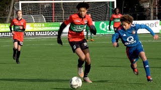 JILLIAN SPEELT TEGEN FEYENOORD  TOUZANI TV [upl. by Biles]