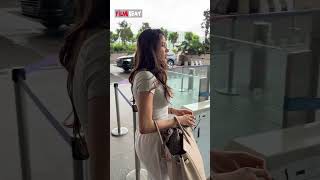 Janhvi Kapoor Spotted At Airport [upl. by Nepsa]