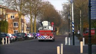 Hoogwerker brandweer Zwolle 1650 met spoed naar schuurbrand te Vinkenbuurt  28112 [upl. by Haeluj]