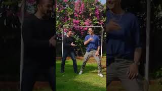 Akshay and Salman dance on ole ole song shorts dance salmankhan akshaykumar [upl. by Ietta549]