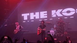 The Kooks  She Moves in Her Own Way Concierto Centro Convenciones Arena Lima 06 Noviembre 2024 [upl. by Onek476]