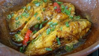 Cá kho  Vietnamese Caramelized Fish  Helens Recipes [upl. by Lyndes]