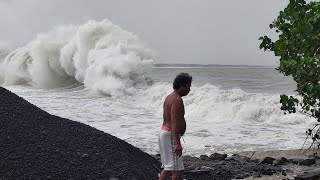 Bicol binabayo ng storm surge Nato Port Brgy Nato Sagñay Camarines Sur Bicol Region [upl. by Nnylarac]