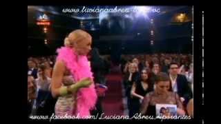 Luciana Abreu  momento humoristico  Globos de Ouro 2014 [upl. by Ennayoj936]