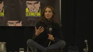 Gates McFadden Beverly Crusher  TNG QampA [upl. by Eruot]