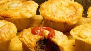 Aussie meat pie recipe  Aussie girl can cook [upl. by Assennav]