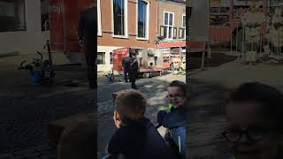 demonstratie vlam in de pan van de brandweer [upl. by Artemus]