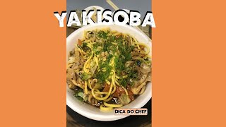 Como preparar um delicioso yakisoba de frango [upl. by Abil718]