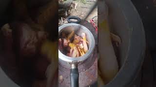 ALMOÇO COM FRANGO CAIPIRA COM PUPUNHA E POLENTASe inscreve comenta compartilha deixa seu like [upl. by Antoinette695]