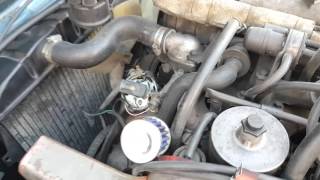 Datsun Z Dustributor Condensor change 240z 260z 280z [upl. by Gwenneth]