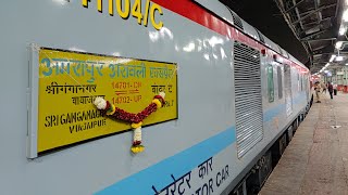 1st LHB Run Aravali Express At Bandra Live [upl. by Nenad58]