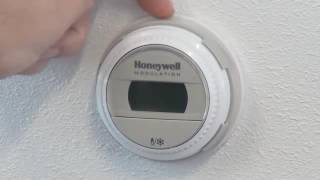 Round HeatCool vervangen  Honeywell Home [upl. by Merola]