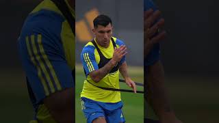 🇨🇱 Gary Medel ya está en casa 💙💛💙 shorts [upl. by Dinin]