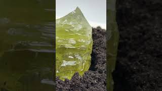 Berylvar heliodor minerals gemstone gemsandminerals [upl. by Anawk]