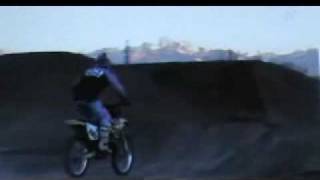 Travis Pastrana  8 Backflips Les Plus Petits du Monde  Record [upl. by Aneema]