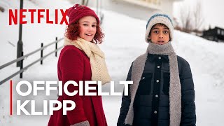 Snösystern  Officiellt klipp  Netflix [upl. by Nylanej]