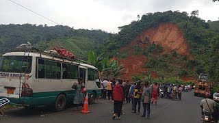 Falaise de Dschang  un glissement de terrain fait de nombreux dégâts [upl. by Fridlund]