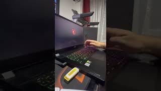 Como formatear MSI GS66 Stealth [upl. by Alina974]