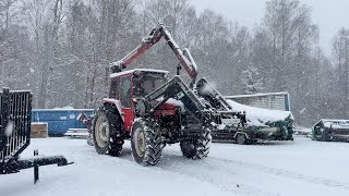 Köp Traktor Valmet 805 med stegmatare och kran på Klaravik [upl. by Celina509]