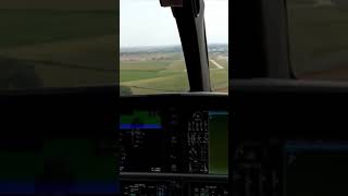 Cirrus SF50 VisionJet Cockpit Landing [upl. by Pros]