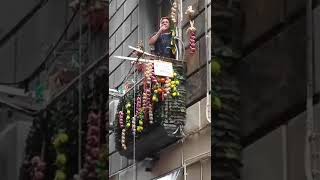 Canzoni dalbalcone Solo a Napoli da via Tribunali [upl. by Ordisy]