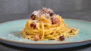 Spaghetti Carbonara Das Originalrezept in nur 10 Minuten zubereitet [upl. by Cinda]