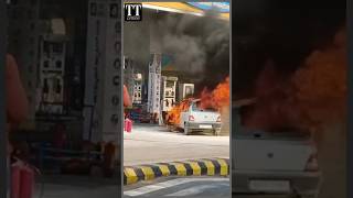 Car Catches Fire at Petrol Pump Occupants Escape at Nick of Time maruti800 mangalore viralvideo [upl. by Urd]