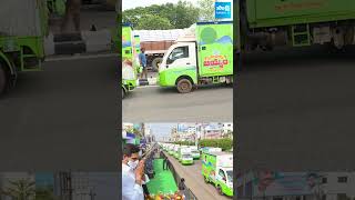 క్యూ కట్టిన రేషన్ వాహనాలు బాబుకు అవే దిక్కు ysjagan rationvehicles ytshorts SakshiTVLIVE [upl. by Ainessey]