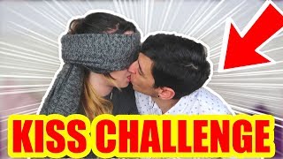 KISS CHALLENGE con ELTROLLINO  RETO DEL BESO [upl. by Enela]