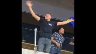 Riquelme cantando con los hinchas quotBoca ya salió campeónquot [upl. by Jinny455]