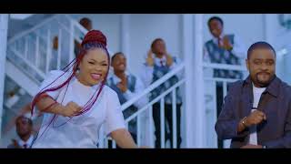 Chidinma ft Mike Kalambay  Favor Officiel Video [upl. by Cirdes]