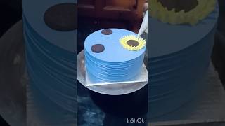 Sunflower 🌻🌞 cake new design shortsfeed shots video ytshorts youtubeshorts trending [upl. by Nnaylime]