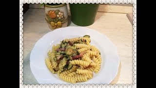 PASTA ZUCCHINE E SPECK RICETTA FACILE [upl. by Krakow]