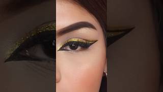 Easy graphic golden eyeliner graphiceyeliner shorts eyelinertoturial [upl. by Aggappera704]