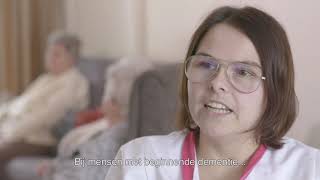 Gebruik van slimme medicijndispenser Medido in de thuiszorg [upl. by Nannek2]