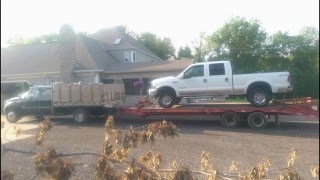 2006 F550 60 Powerstroke Straight pipe towing my truck 02 F250 [upl. by Losse627]