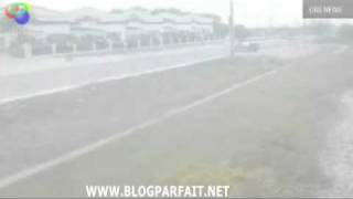 SEISME HAITI FILME CAMERA SURVEILLANCE CNN BLOGPARFAIT 1212010 EARTHQUAKE CCTV VIDEO CAPTURE [upl. by Tnattirb]