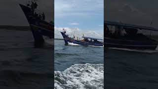 Basha on sea shortvideos shortsfeed feedshorts rajinikanth  bgm ships seafood  basha  tamil [upl. by Celine94]