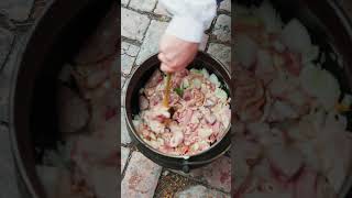 Watch how pepper pot stew was made in the 18th century 🥣 [upl. by Sou]